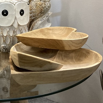 Legno naturale- ciotole, taglieri, sfere