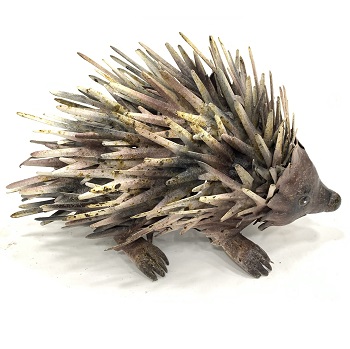 Animali e soggetti in metallo dipinto